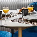 Bnbnova - 1Br - Heart Of Latin Quarter, Family Only